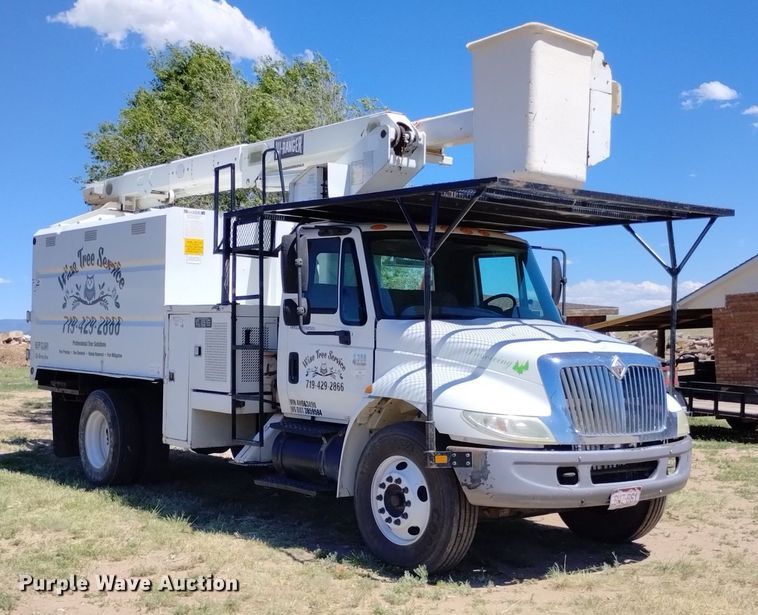 image for item DP3312 2003 International 4300  forestry bucket truck