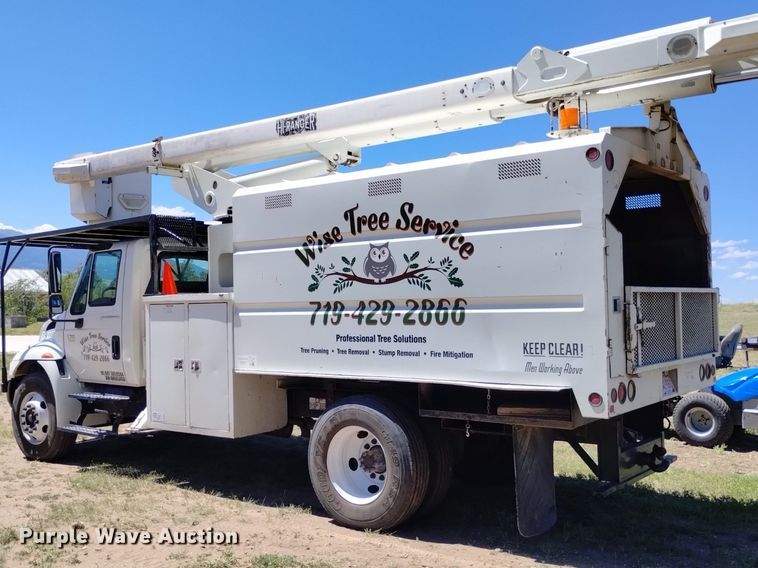 image for item DP3312 2003 International 4300  forestry bucket truck