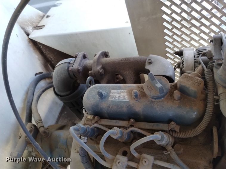 image for item DP3312 2003 International 4300  forestry bucket truck