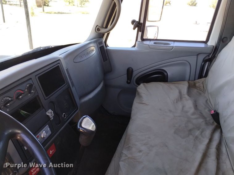 image for item DP3312 2003 International 4300  forestry bucket truck