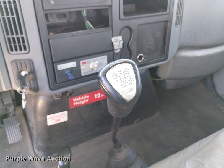 image for item DP3312 2003 International 4300  forestry bucket truck