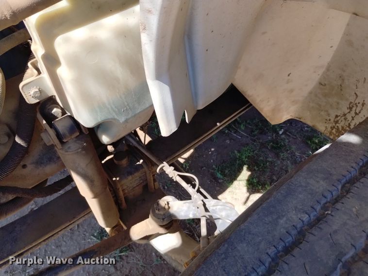 image for item DP3312 2003 International 4300  forestry bucket truck