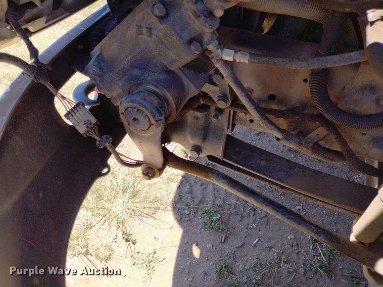 image for item DP3312 2003 International 4300  forestry bucket truck