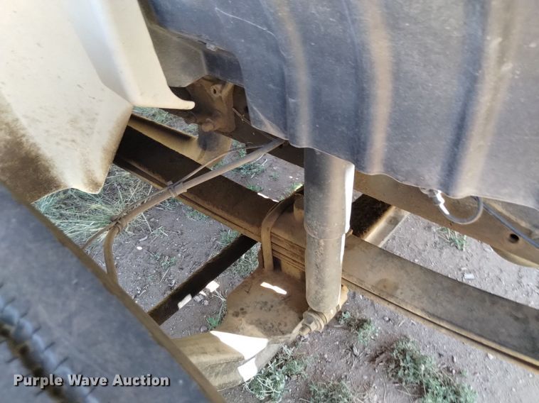 image for item DP3312 2003 International 4300  forestry bucket truck