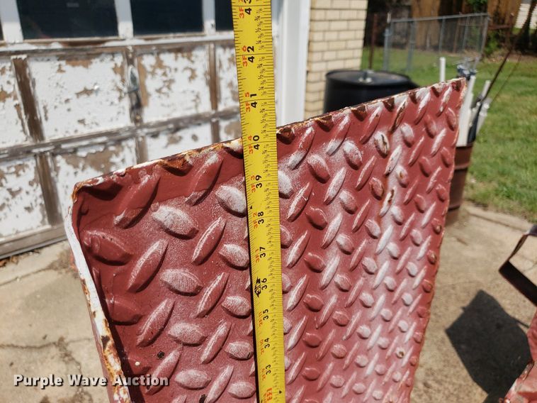 image for item DP7989 1990 JFW  equipment trailer