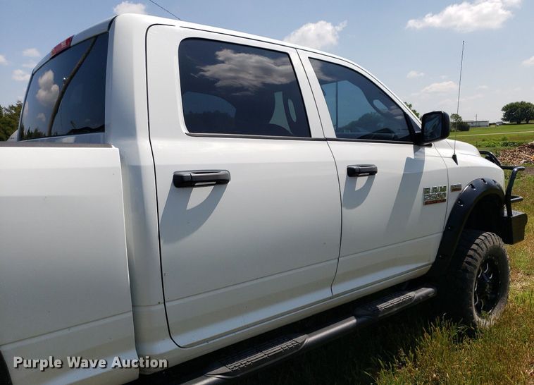image for item DP8056 2014 Dodge Ram 2500  Crew Cab pickup truck
