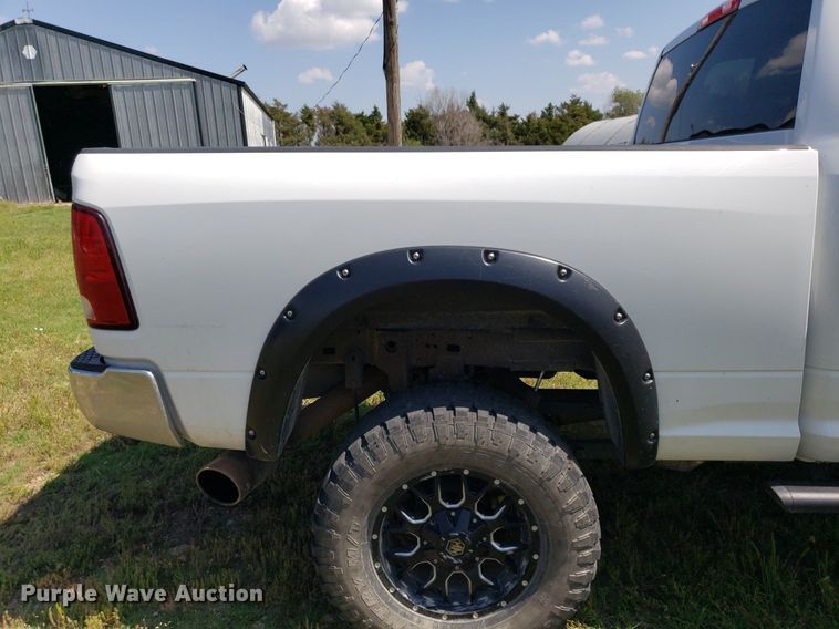 image for item DP8056 2014 Dodge Ram 2500  Crew Cab pickup truck