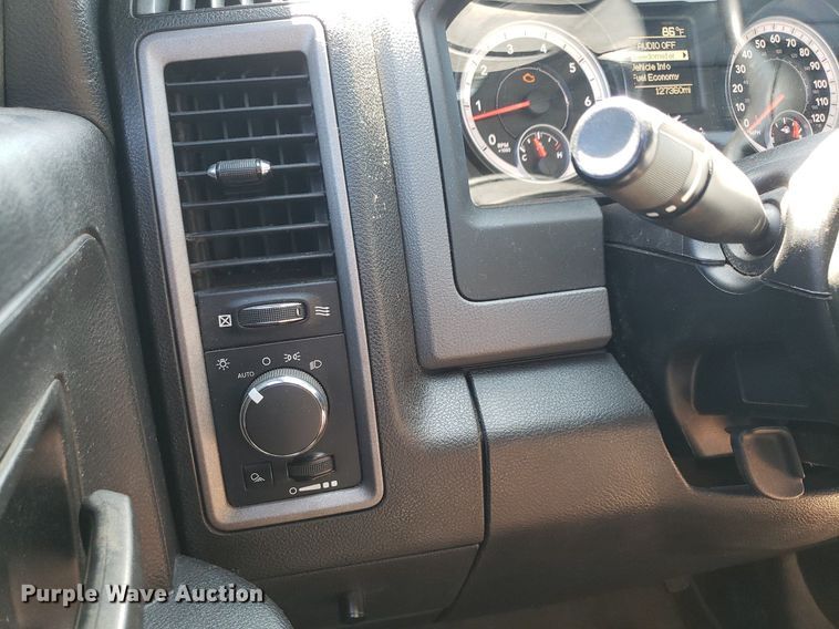 image for item DP8056 2014 Dodge Ram 2500  Crew Cab pickup truck