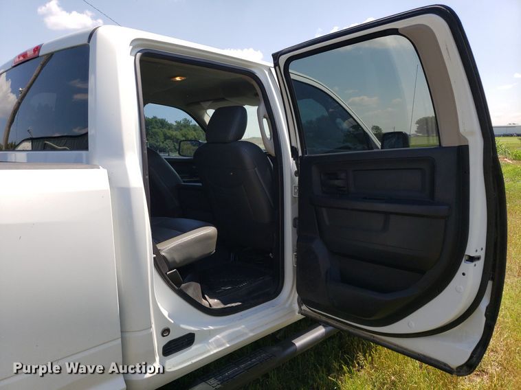 image for item DP8056 2014 Dodge Ram 2500  Crew Cab pickup truck