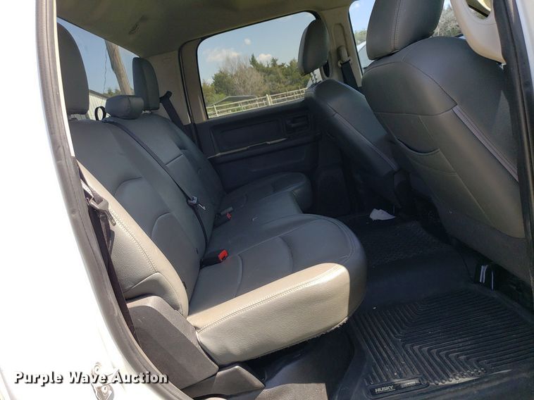 image for item DP8056 2014 Dodge Ram 2500  Crew Cab pickup truck