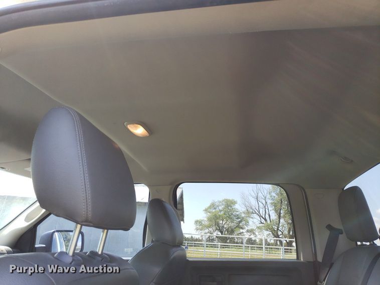 image for item DP8056 2014 Dodge Ram 2500  Crew Cab pickup truck