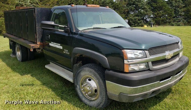 image for item DP8066 2003 Chevrolet 3500  utility bed pickup truck