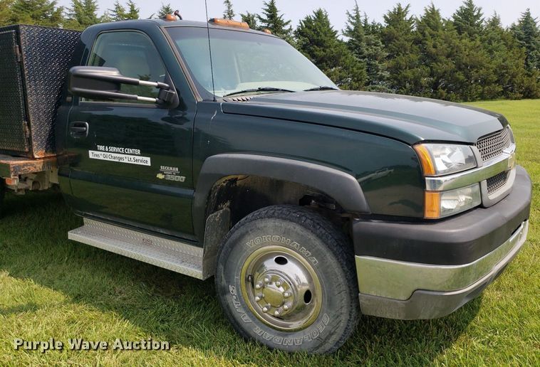 image for item DP8066 2003 Chevrolet 3500  utility bed pickup truck