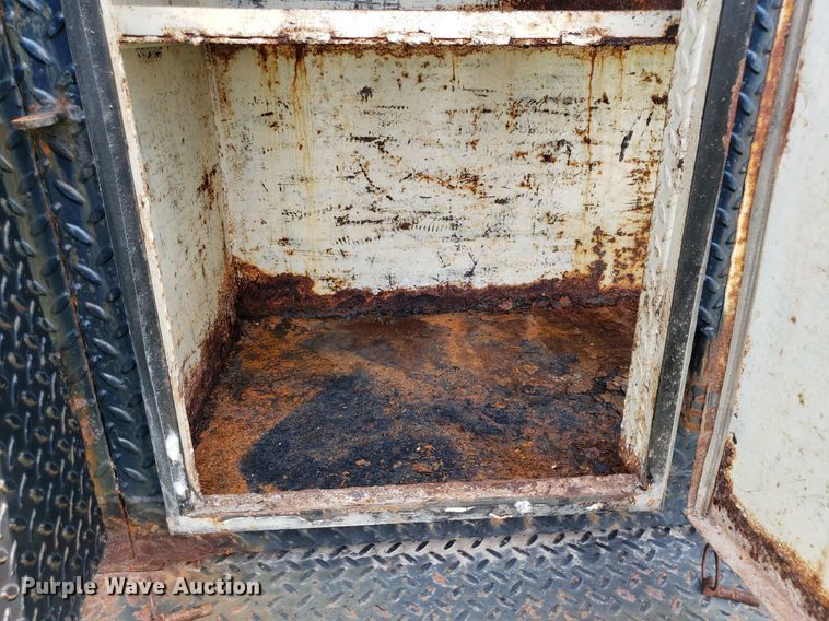 image for item DP8066 2003 Chevrolet 3500  utility bed pickup truck