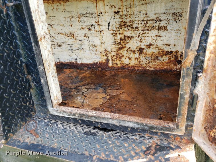 image for item DP8066 2003 Chevrolet 3500  utility bed pickup truck