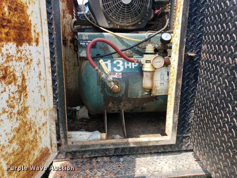 image for item DP8066 2003 Chevrolet 3500  utility bed pickup truck