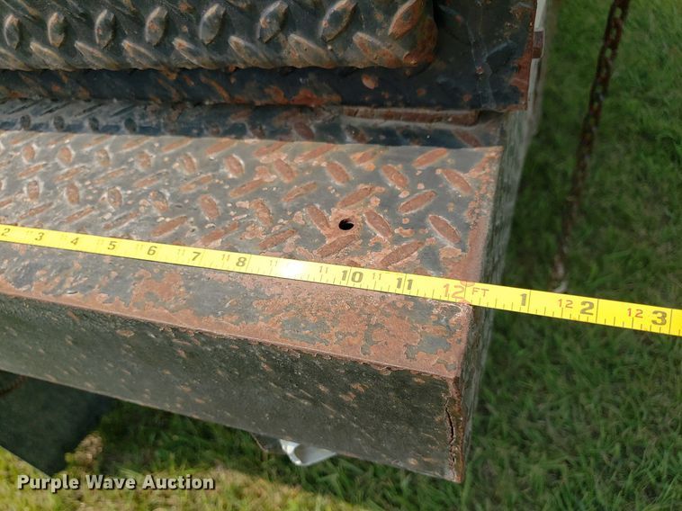 image for item DP8066 2003 Chevrolet 3500  utility bed pickup truck