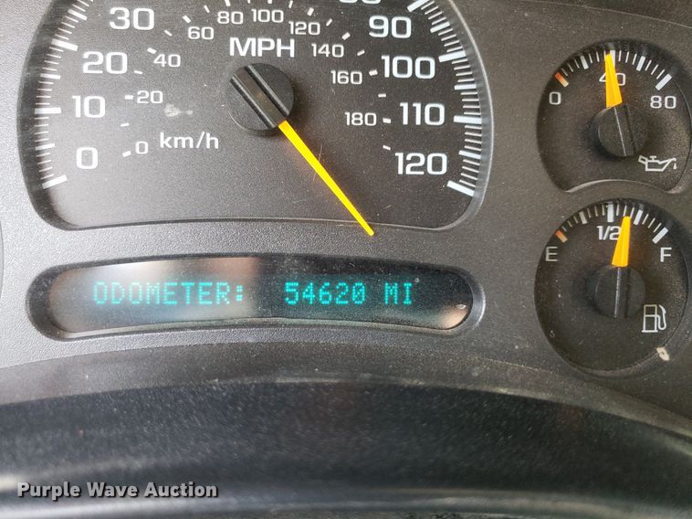 image for item DP8066 2003 Chevrolet 3500  utility bed pickup truck