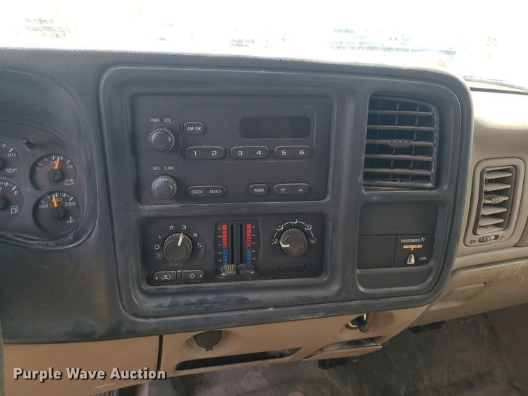 image for item DP8066 2003 Chevrolet 3500  utility bed pickup truck