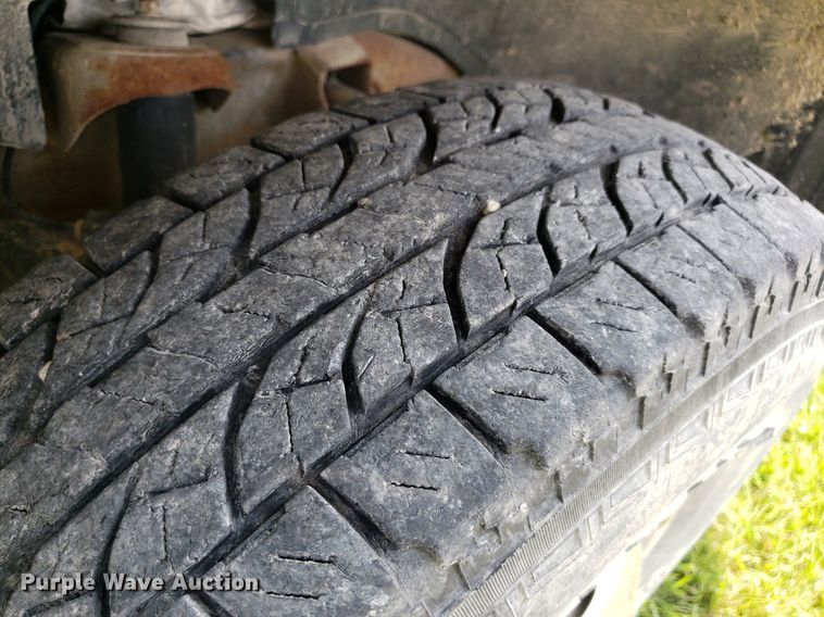 image for item DP8066 2003 Chevrolet 3500  utility bed pickup truck