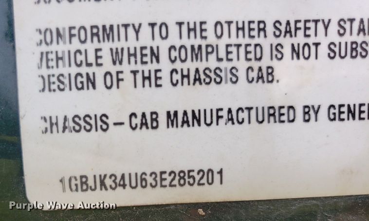 image for item DP8066 2003 Chevrolet 3500  utility bed pickup truck