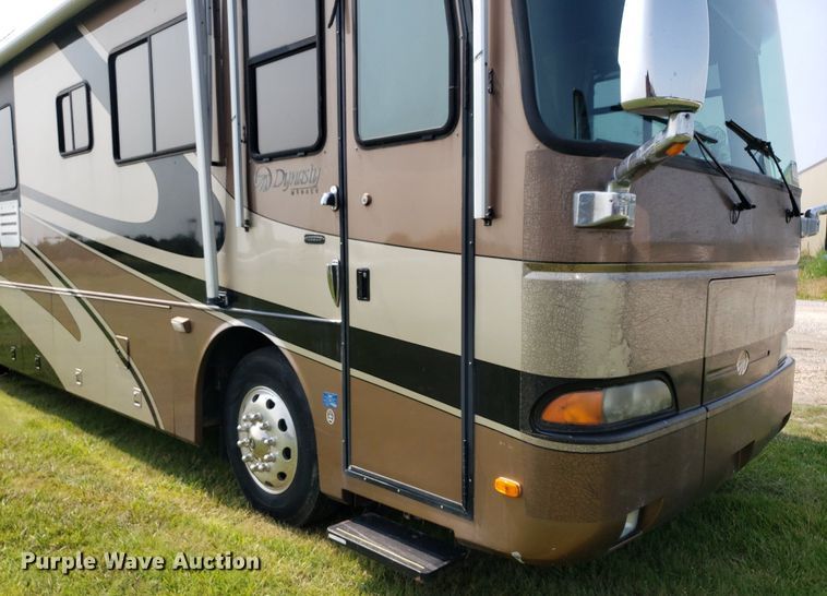 image for item DP8067 2001 Monaco Dynasty Coach  RV