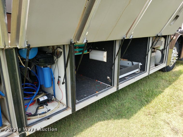 image for item DP8067 2001 Monaco Dynasty Coach  RV