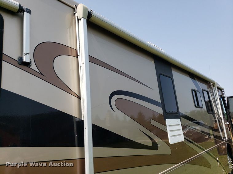 image for item DP8067 2001 Monaco Dynasty Coach  RV