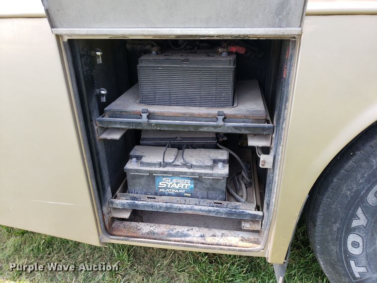 image for item DP8067 2001 Monaco Dynasty Coach  RV