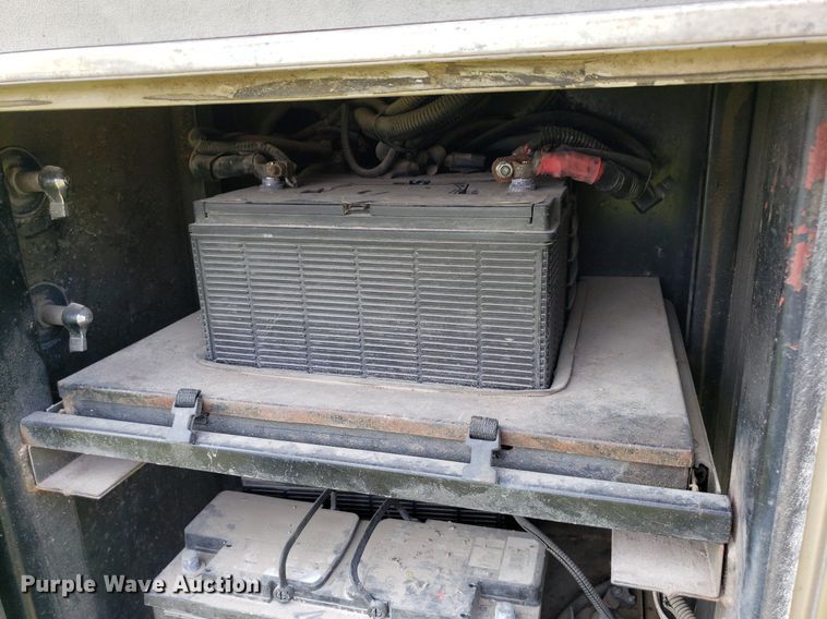 image for item DP8067 2001 Monaco Dynasty Coach  RV