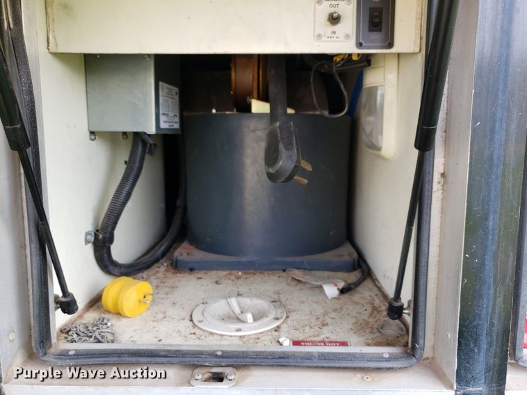 image for item DP8067 2001 Monaco Dynasty Coach  RV