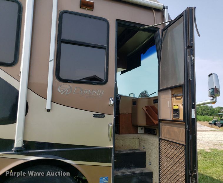 image for item DP8067 2001 Monaco Dynasty Coach  RV