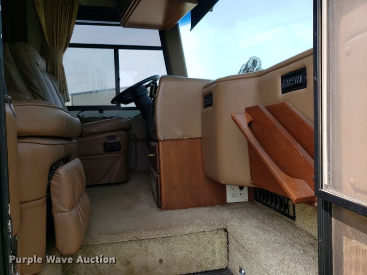 image for item DP8067 2001 Monaco Dynasty Coach  RV