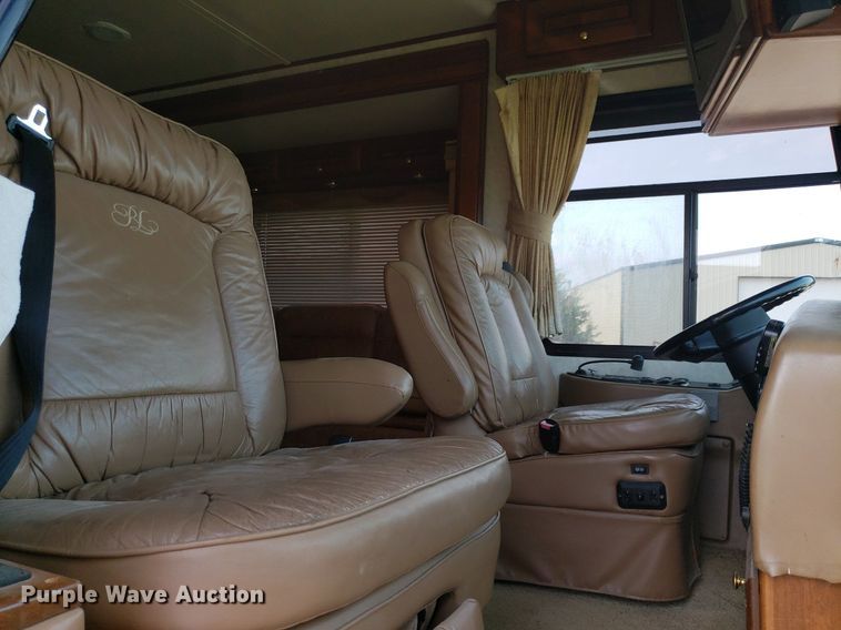 image for item DP8067 2001 Monaco Dynasty Coach  RV