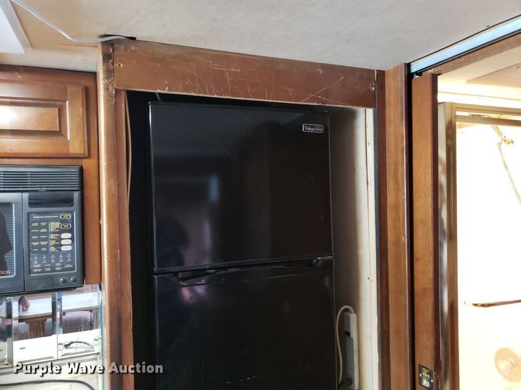 image for item DP8067 2001 Monaco Dynasty Coach  RV