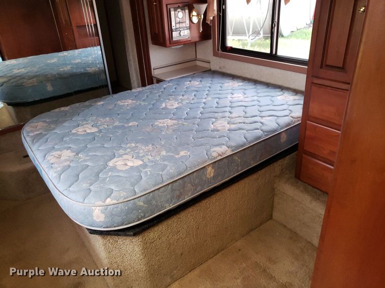 image for item DP8067 2001 Monaco Dynasty Coach  RV