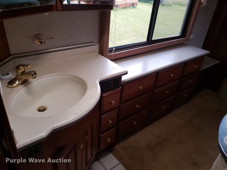 image for item DP8067 2001 Monaco Dynasty Coach  RV