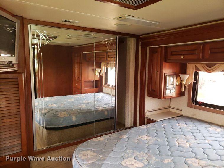 image for item DP8067 2001 Monaco Dynasty Coach  RV