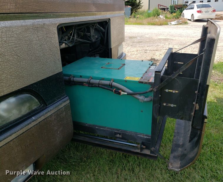 image for item DP8067 2001 Monaco Dynasty Coach  RV