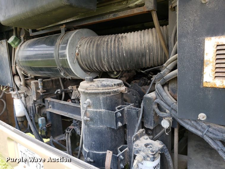 image for item DP8067 2001 Monaco Dynasty Coach  RV