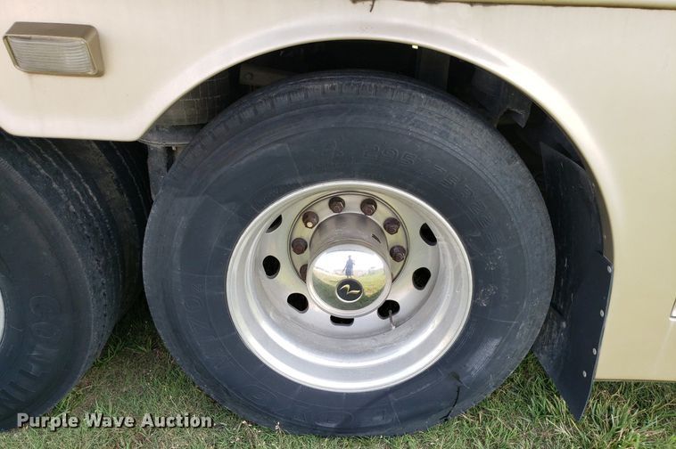 image for item DP8067 2001 Monaco Dynasty Coach  RV