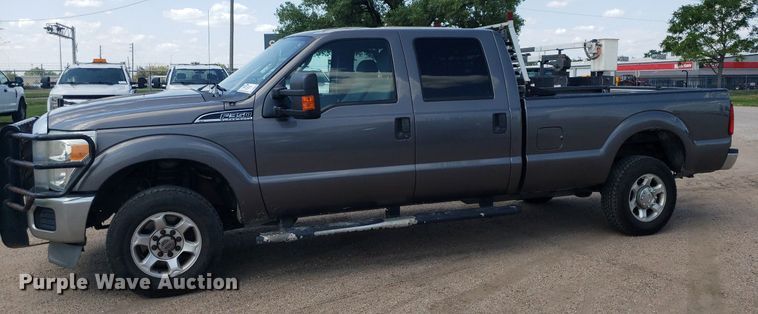 image for item DP8076 2013 Ford F350 Super Duty XLT  Crew Cab pickup truck