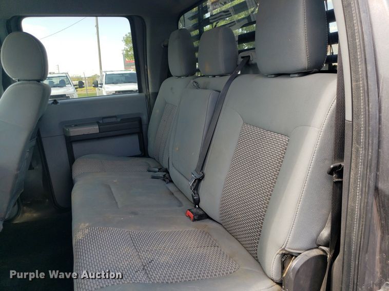 image for item DP8076 2013 Ford F350 Super Duty XLT  Crew Cab pickup truck