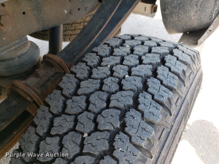 image for item DP8076 2013 Ford F350 Super Duty XLT  Crew Cab pickup truck