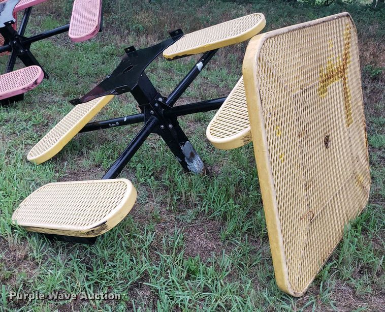 image for item DP8078 (2) picnic tables
