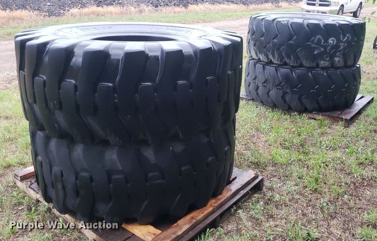image for item DP8079 (4) 23.5-25 tires