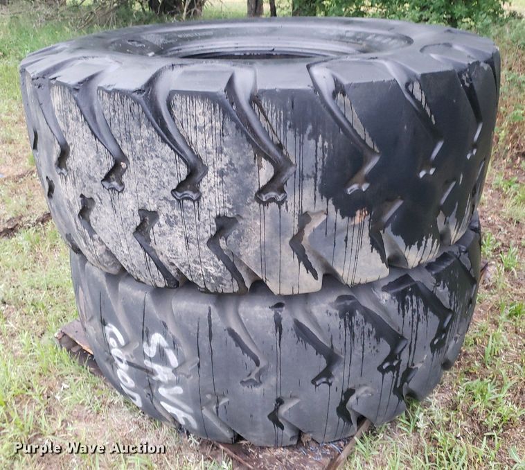image for item DP8079 (4) 23.5-25 tires