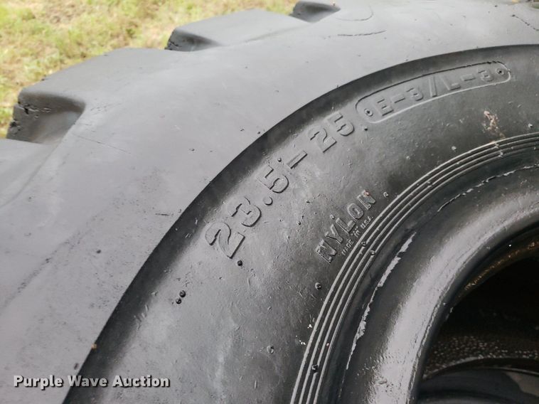 image for item DP8079 (4) 23.5-25 tires