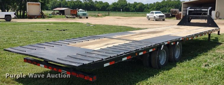 image for item DQ1755 2017 Load Trail  equipment trailer