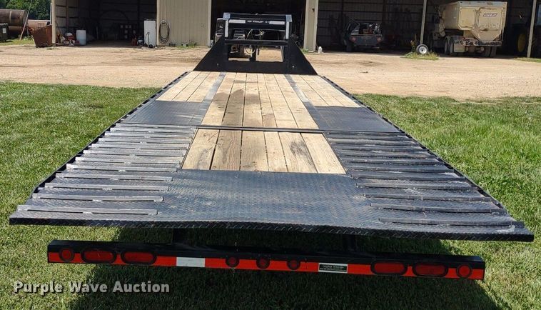 image for item DQ1755 2017 Load Trail  equipment trailer